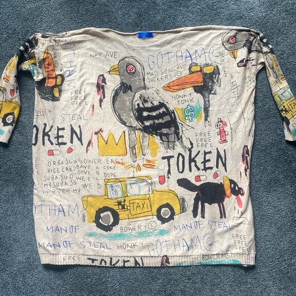 Slouchy soft NYC scape top - Picture 1 of 6